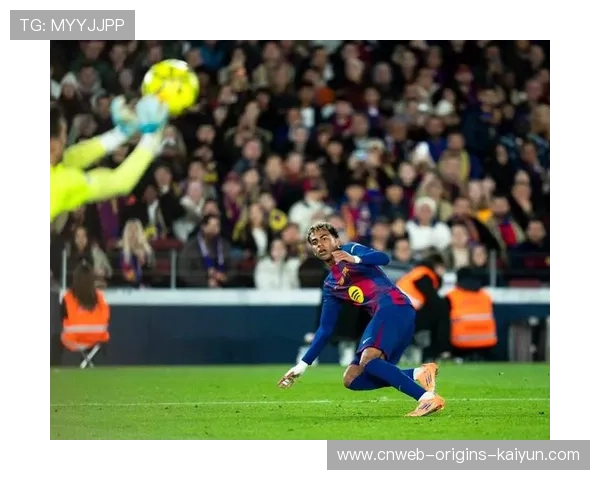 巴塞罗那前插成功，佩德里进入射门区域